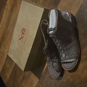 Brand new sofft brand sandals